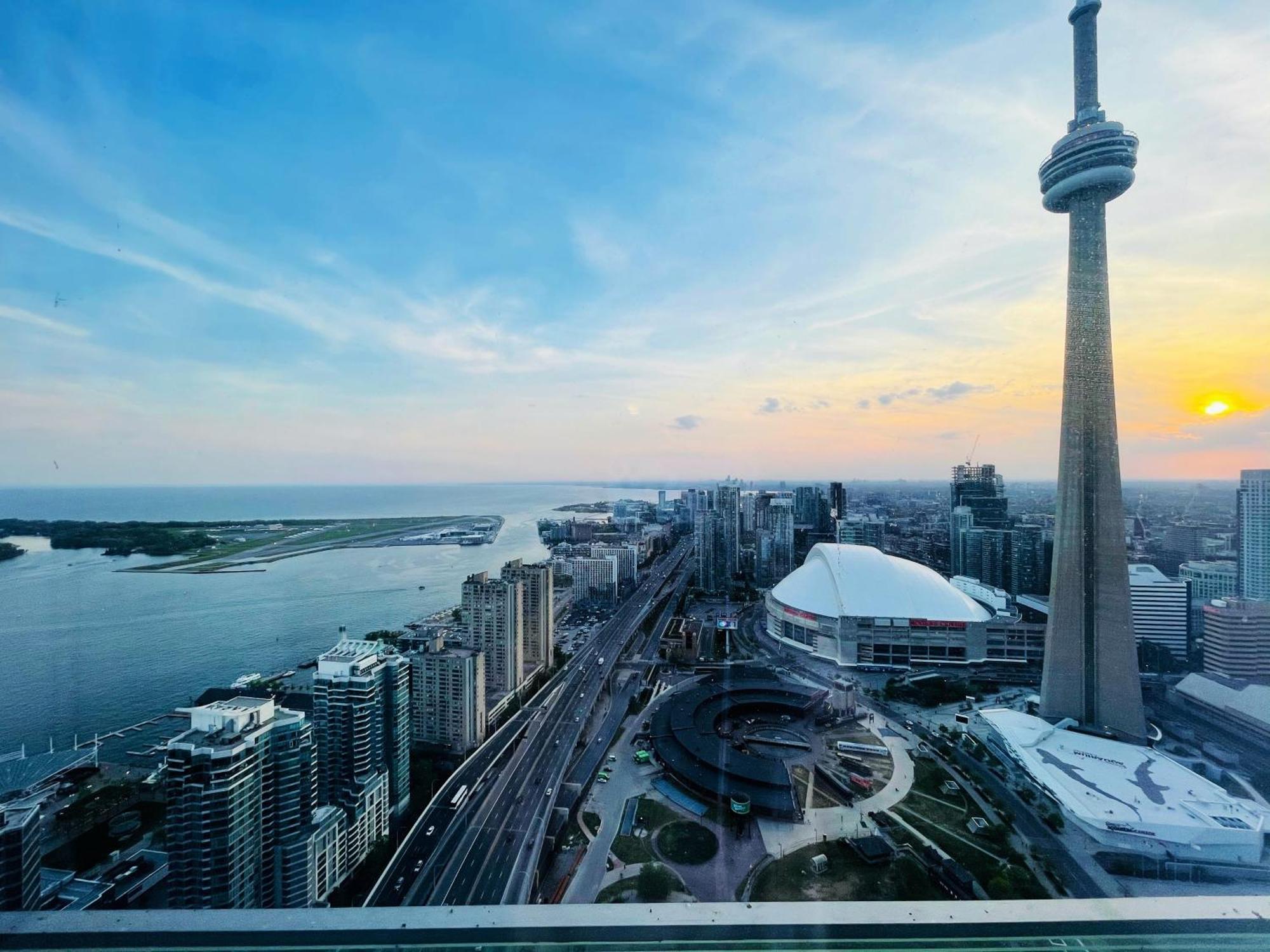 New Superior Lakeview Luxury Top Floor 3-Bedroom Suite On 48Th Floor Toronto Eksteriør billede