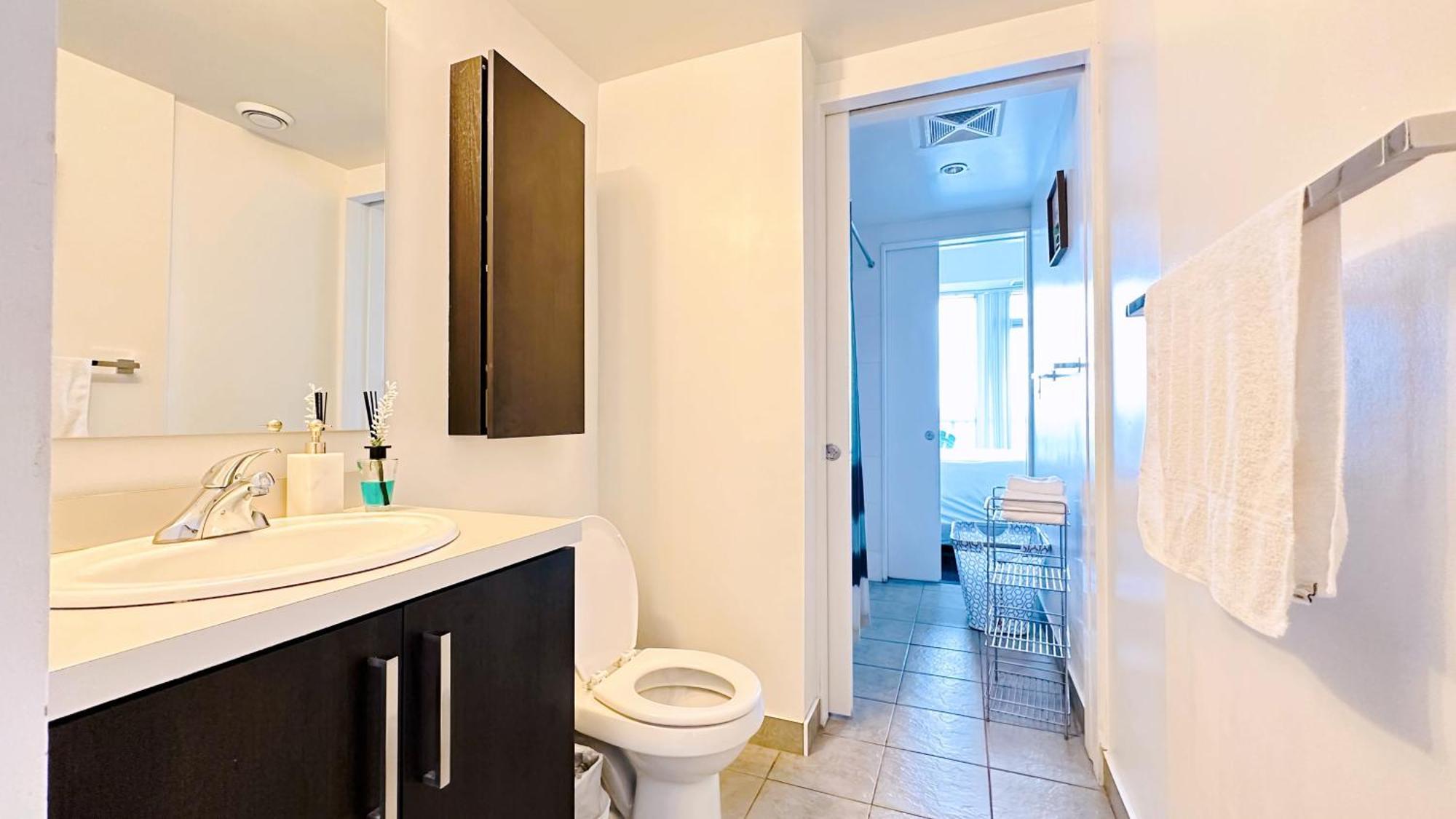 New Superior Lakeview Luxury Top Floor 3-Bedroom Suite On 48Th Floor Toronto Eksteriør billede
